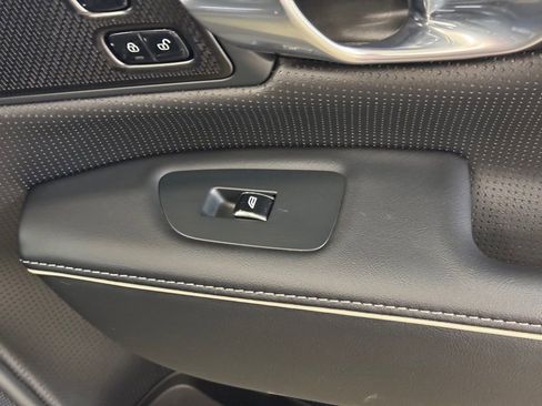 Used 2022 Volvo S90 B6 R-Design w/ Advanced Package image 31