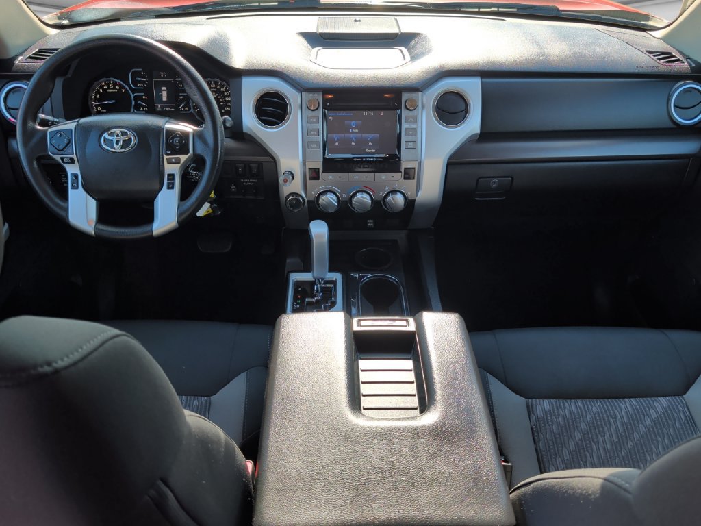 Used 2018 Toyota Tundra SR5 w/ SR5 Upgrade Package AWD/4WD image 18