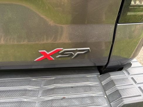 Used 2018 Toyota Tundra SR5 w/ SR5 Upgrade Package image 6