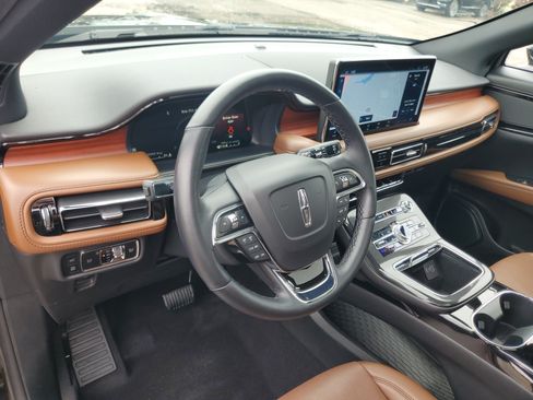Certified 2023 Lincoln Nautilus Reserve AWD/4WD image 13