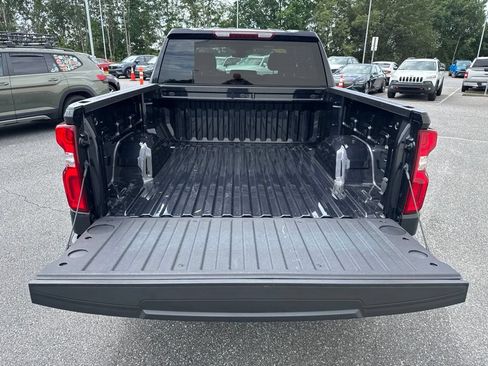 Used 2024 Chevrolet Silverado 1500 RST w/ Z71 Off-Road Package AWD/4WD image 12
