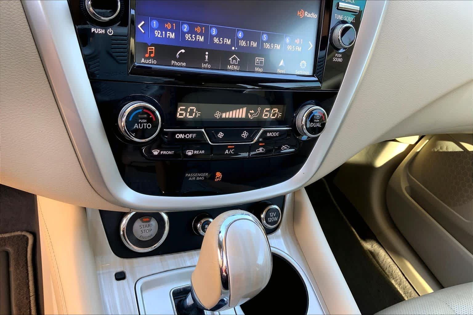 Used 2016 Nissan Murano Platinum w/ Platinum Technology Package AWD/4WD image 31