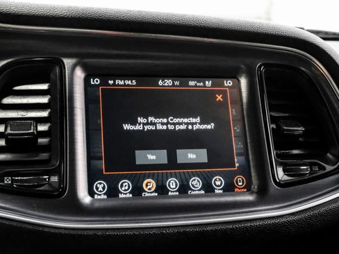 Used 2017 Dodge Challenger R/T Scat Pack RWD image 31
