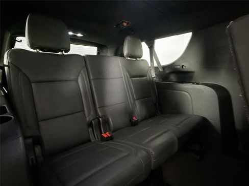 Used 2021 Chevrolet Suburban LT image 38