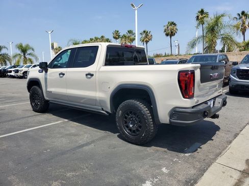 New 2026 GMC Sierra 1500 AT4X w/ AT4X AEV Edition AWD/4WD image 3