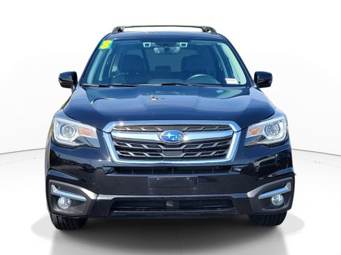 Used 2018 Subaru Forester 2.5i Touring AWD/4WD image 2