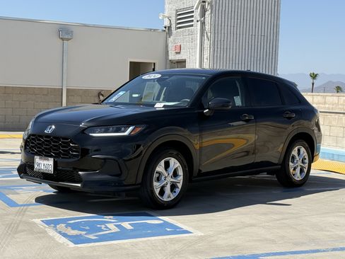 Used 2024 Honda HR-V LX image 7