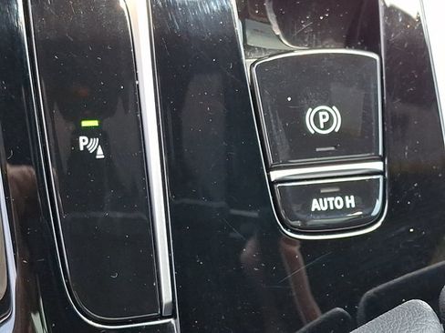 Certified 2023 BMW 530i xDrive w/ Premium Package AWD/4WD image 28