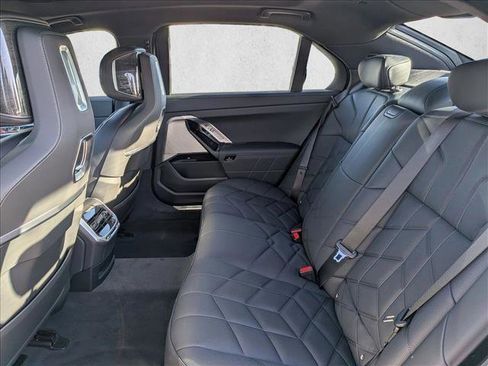 New 2026 BMW 740i image 16