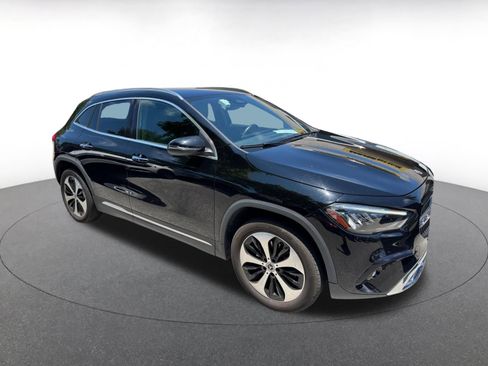 Used 2025 Mercedes-Benz GLA 250 image 2