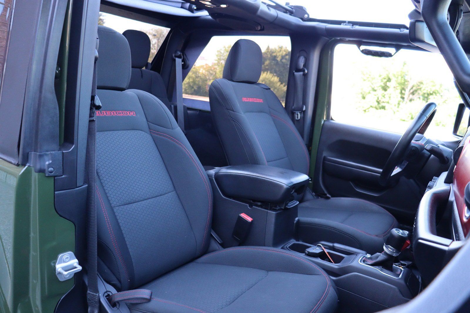 Used 2021 Jeep Wrangler Rubicon AWD/4WD image 18