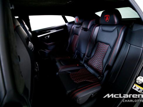 Used 2024 Lamborghini Urus S AWD/4WD image 17