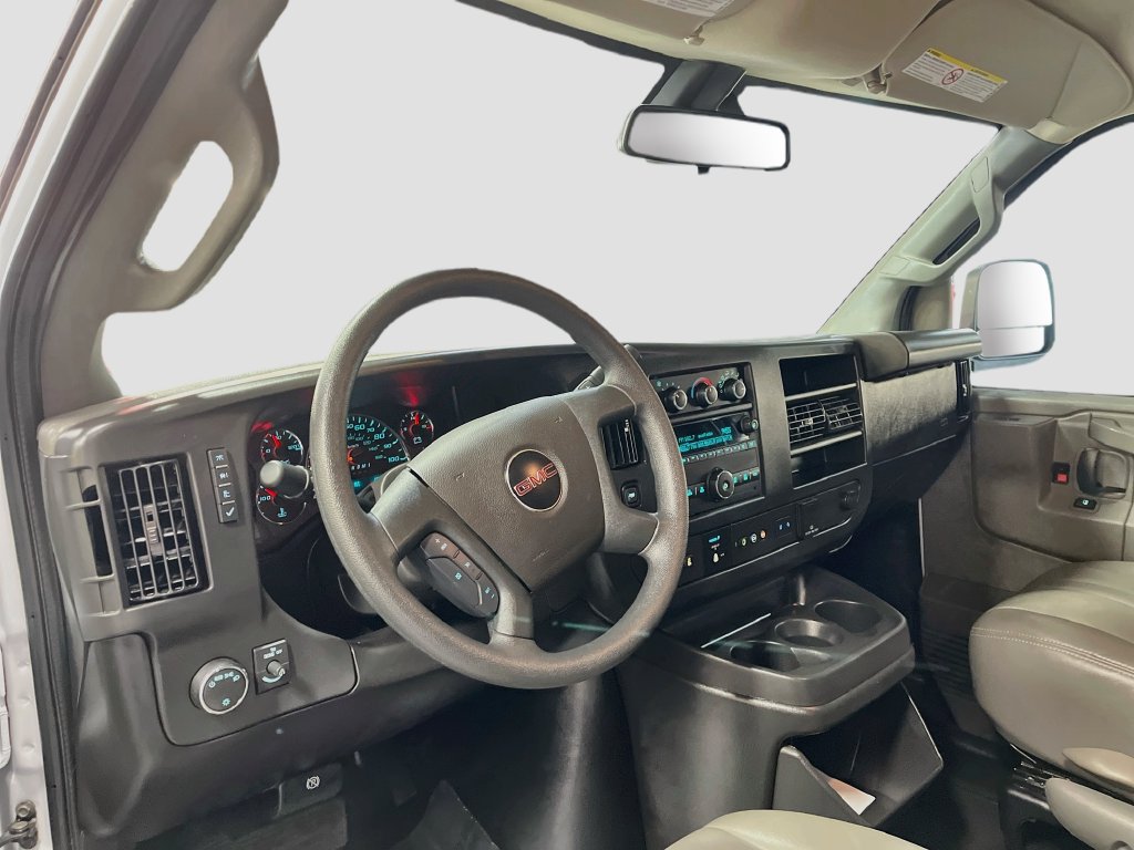 Used 2025 GMC Savana 3500 Extended w/ Driver Convenience Package RWD image 9