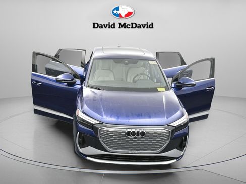 Used 2024 Audi Q4 e-tron Premium Plus w/ Premium Plus image 27