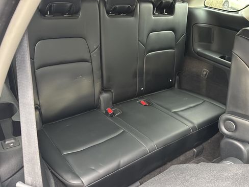 Used 2023 Nissan Pathfinder Platinum image 34