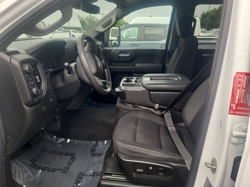 Used 2024 Chevrolet Silverado 2500 Custom w/ Custom Convenience Package AWD/4WD image 11
