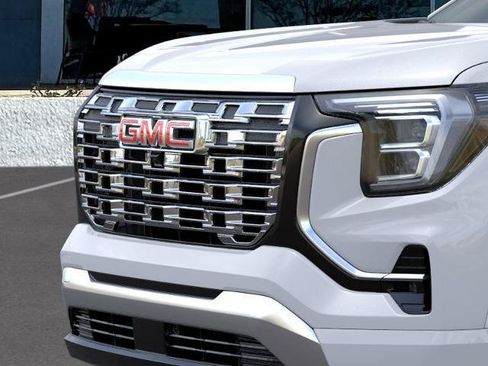 Used 2026 GMC Terrain Denali AWD/4WD image 13