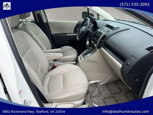 Used 2009 MAZDA MAZDA5 Grand Touring FWD image 11