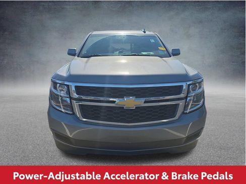 Used 2019 Chevrolet Suburban LT RWD image 16