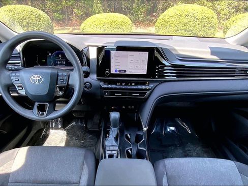 Certified 2025 Toyota Camry LE FWD image 28