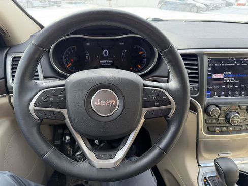 Used 2018 Jeep Grand Cherokee Limited image 13