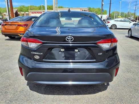 Used 2021 Toyota Corolla LE image 26