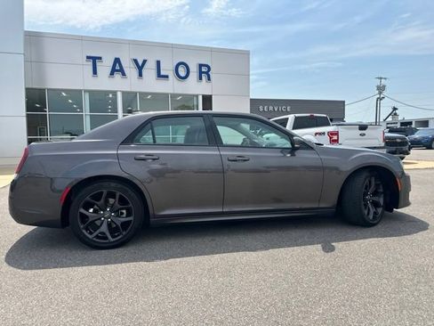 Used 2023 Chrysler 300 Touring L w/ Safetytec Plus Group RWD image 16