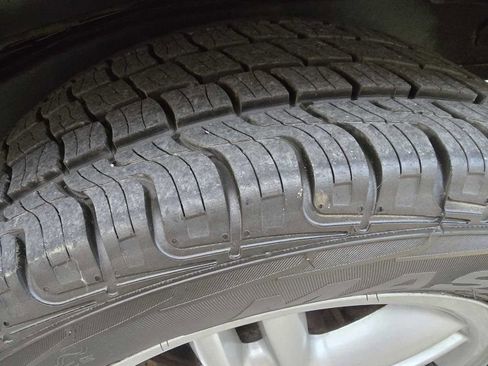 Used 2002 Land Rover Range Rover HSE image 14