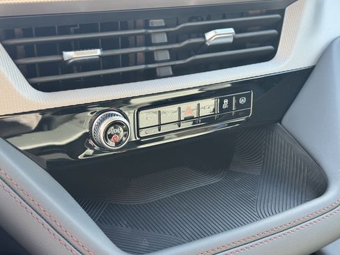 New 2026 Ford Explorer Active w/ Active Comfort Package image 20