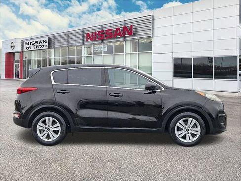 Used 2018 Kia Sportage LX image 8