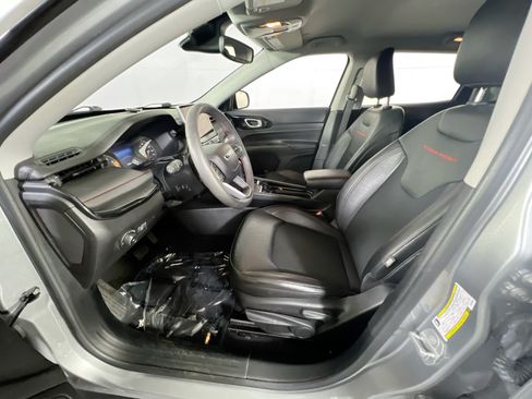 Used 2022 Jeep Compass Trailhawk AWD/4WD image 19