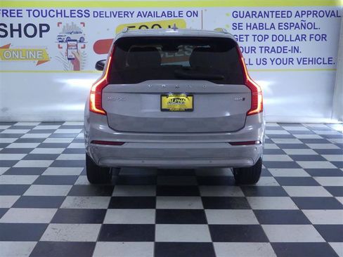 Used 2023 Volvo XC90 B5 Core AWD/4WD image 6