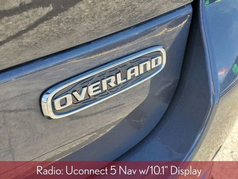 Used 2024 Jeep Grand Cherokee Overland w/ Luxury Tech Group IV AWD/4WD image 8