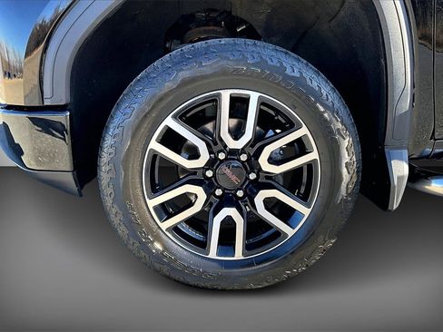 Used 2021 GMC Sierra 1500 AT4 w/ AT4 Value Package image 32
