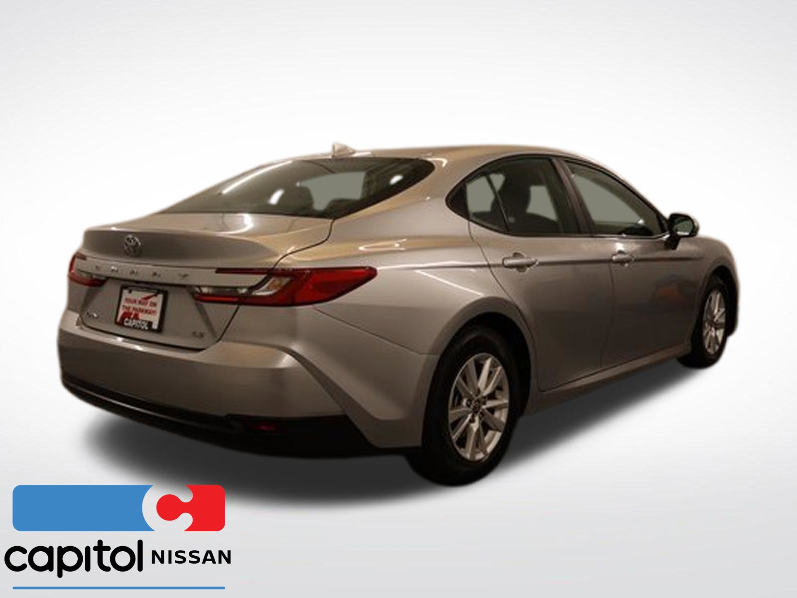 Used 2025 Toyota Camry LE FWD image 2