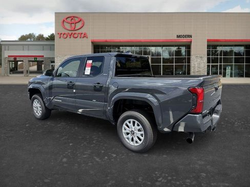 New 2026 Toyota Tacoma SR5 AWD/4WD image 6