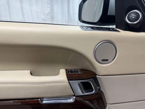 Used 2014 Land Rover Range Rover Supercharged image 11