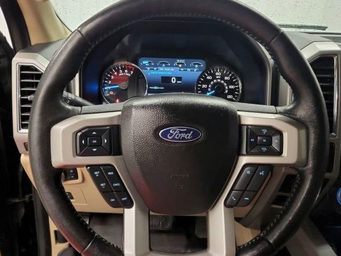 Used 2017 Ford F150 Lariat w/ Equipment Group 502A Luxury AWD/4WD image 21