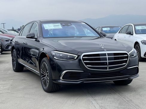 New 2024 Mercedes-Benz S 580 4MATIC Sedan image 2