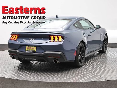 Used 2025 Ford Mustang GT RWD image 5