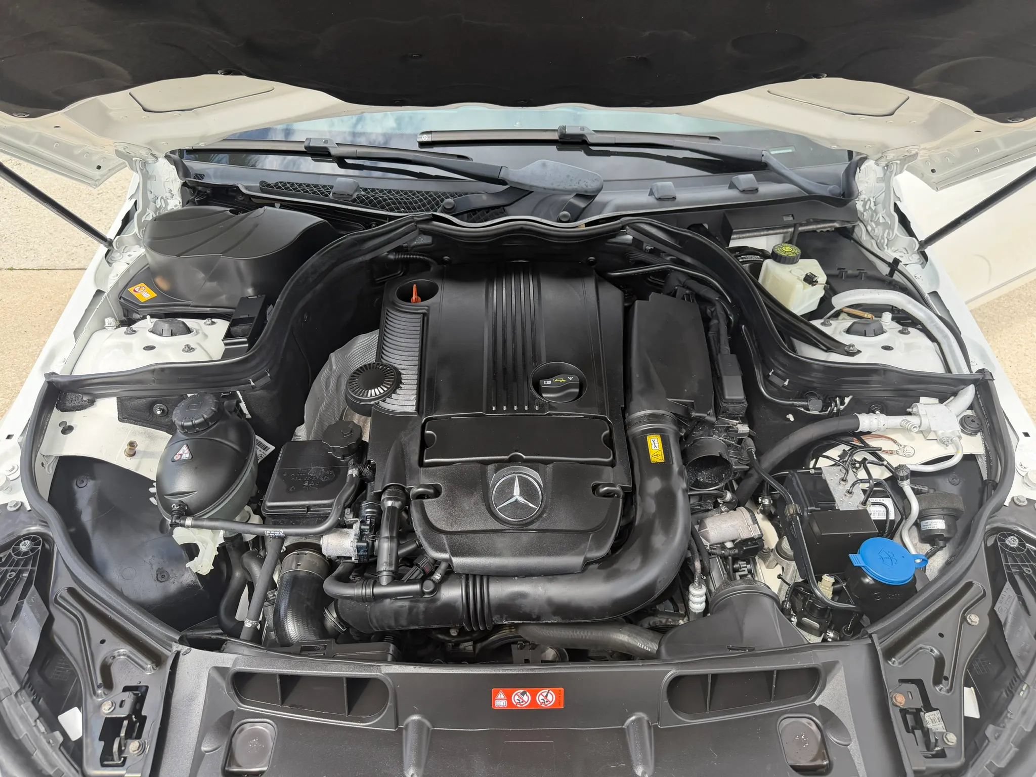 Used 2014 Mercedes-Benz C 250 Sedan image 23