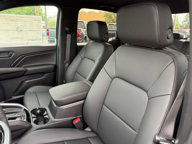 New 2026 Chevrolet Colorado Trail Boss AWD/4WD image 14