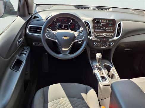 Used 2018 Chevrolet Equinox LT w/ Sun & Infotainment Package image 8