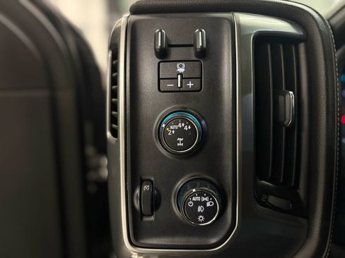 Used 2018 Chevrolet Silverado 1500 LTZ Z71 w/ LTZ Plus Package image 26