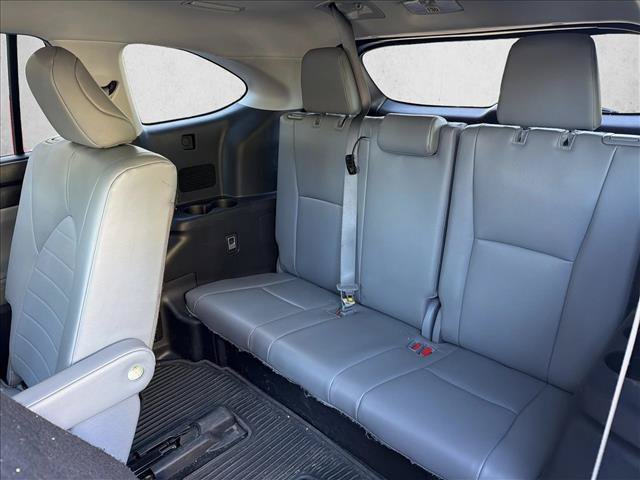 Used 2023 Toyota Highlander XLE FWD image 22