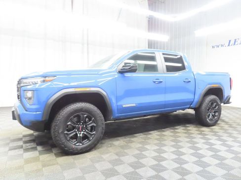 Used 2025 GMC Canyon Elevation image 6