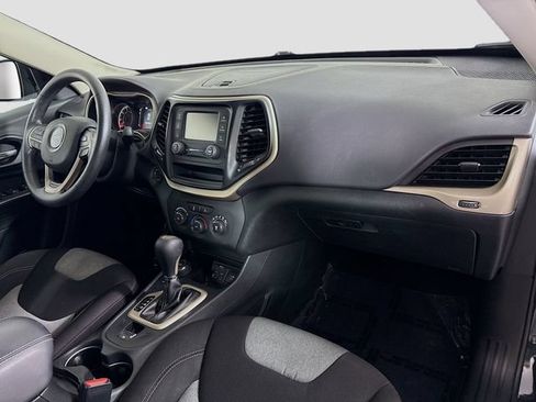Used 2015 Jeep Cherokee Sport w/ Sport Appearance Group AWD/4WD image 25