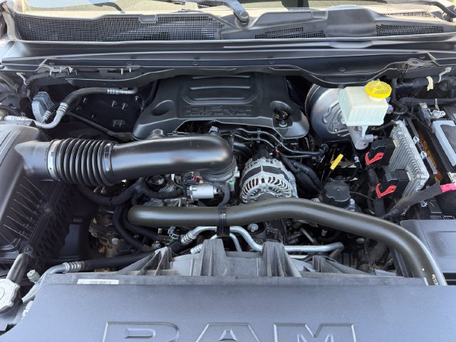 Used 2020 RAM 1500 Laramie AWD/4WD image 22