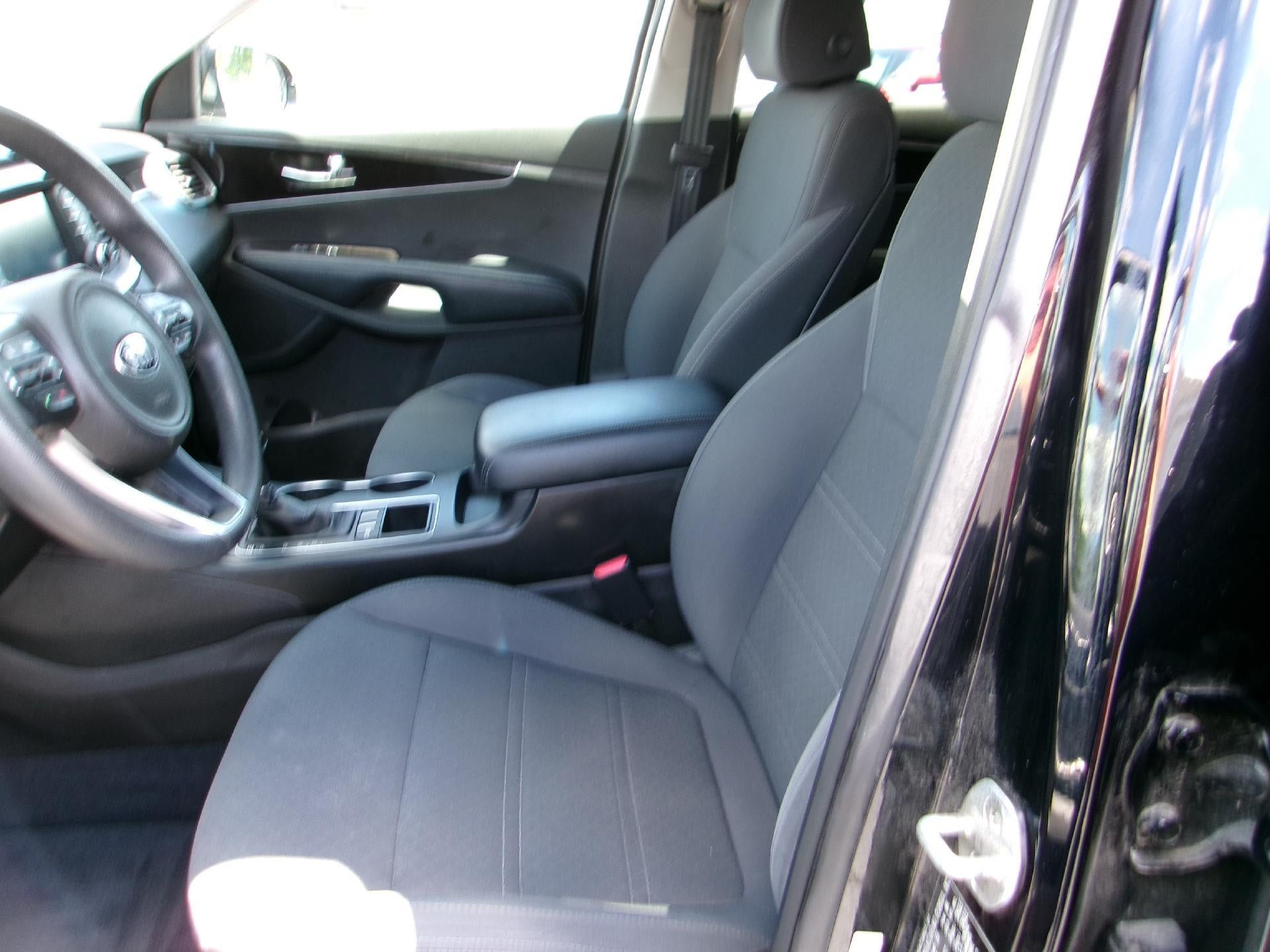 Used 2018 Kia Sorento FWD image 7
