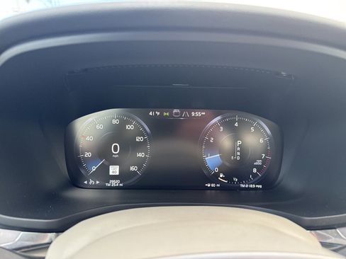 Used 2020 Volvo S60 T5 Momentum image 15